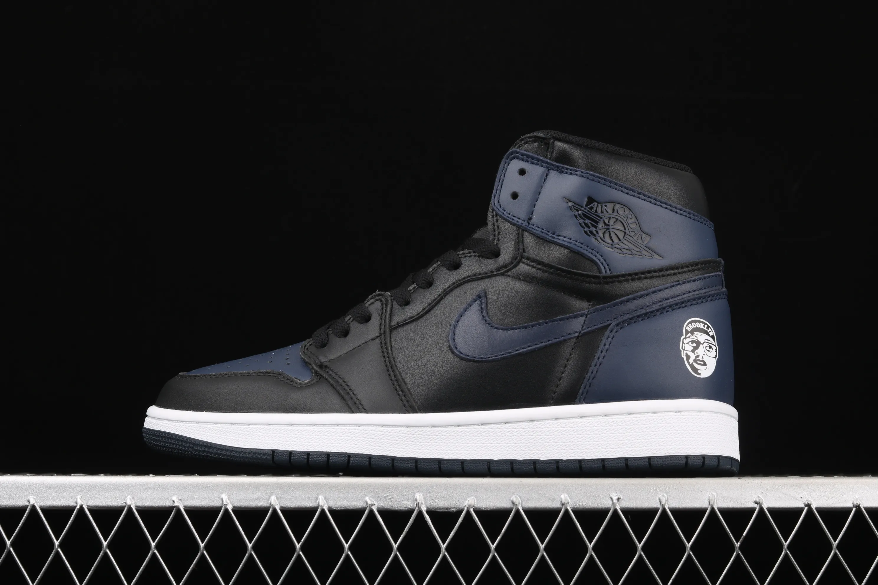 All categories Air Jordan Jordan series basketball shoes Air Jordan 1 High Air Jordan 1 Retro High OG Spizike Fort Greene AJ1 Joe 1 Spike Lee 705588-550